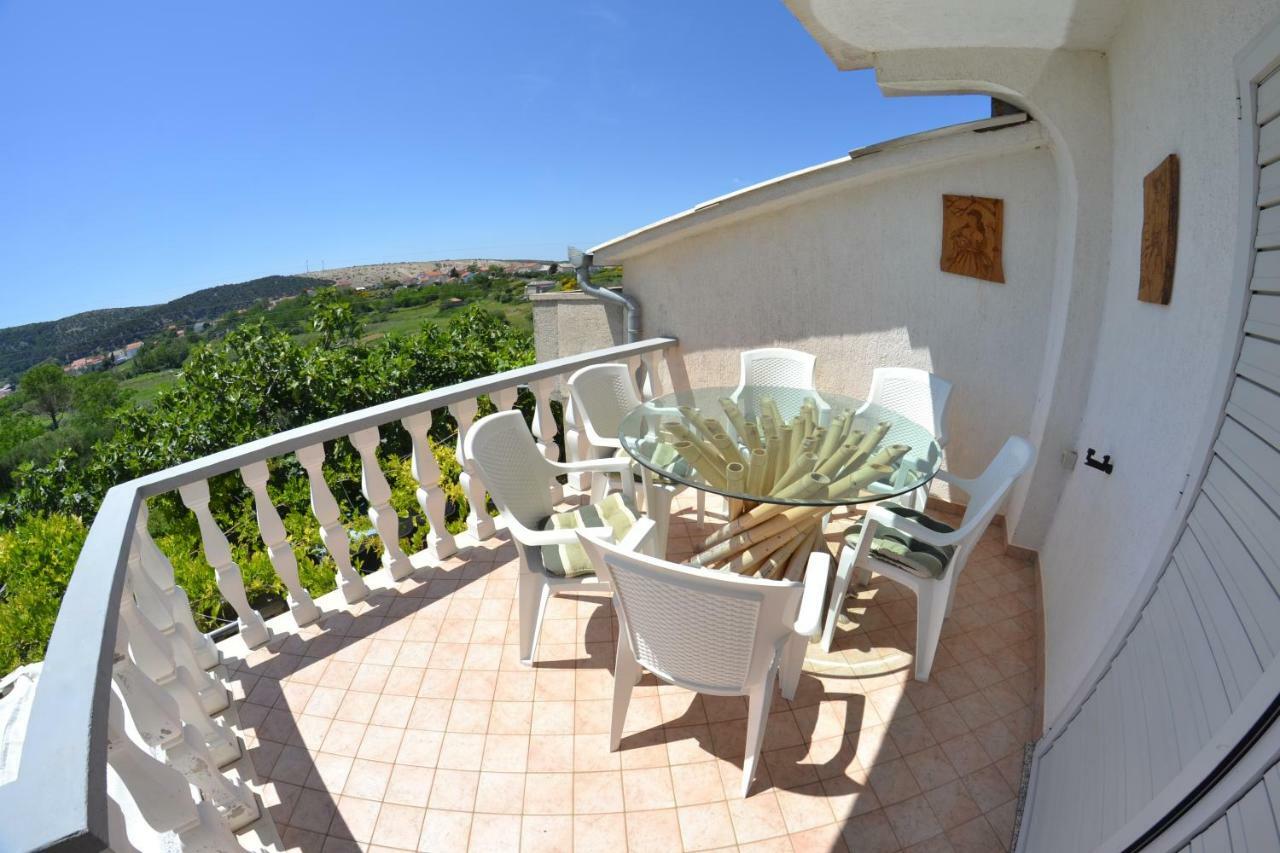 Villa Ester Lopar Exterior foto
